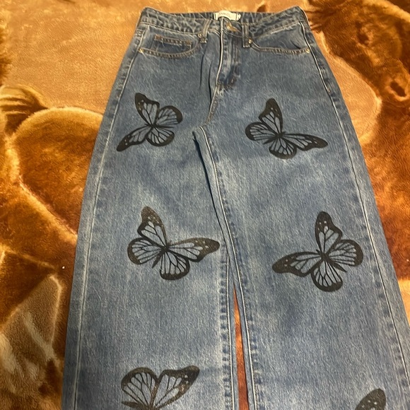 Butterfly pants 🦋 - Picture 1 of 5